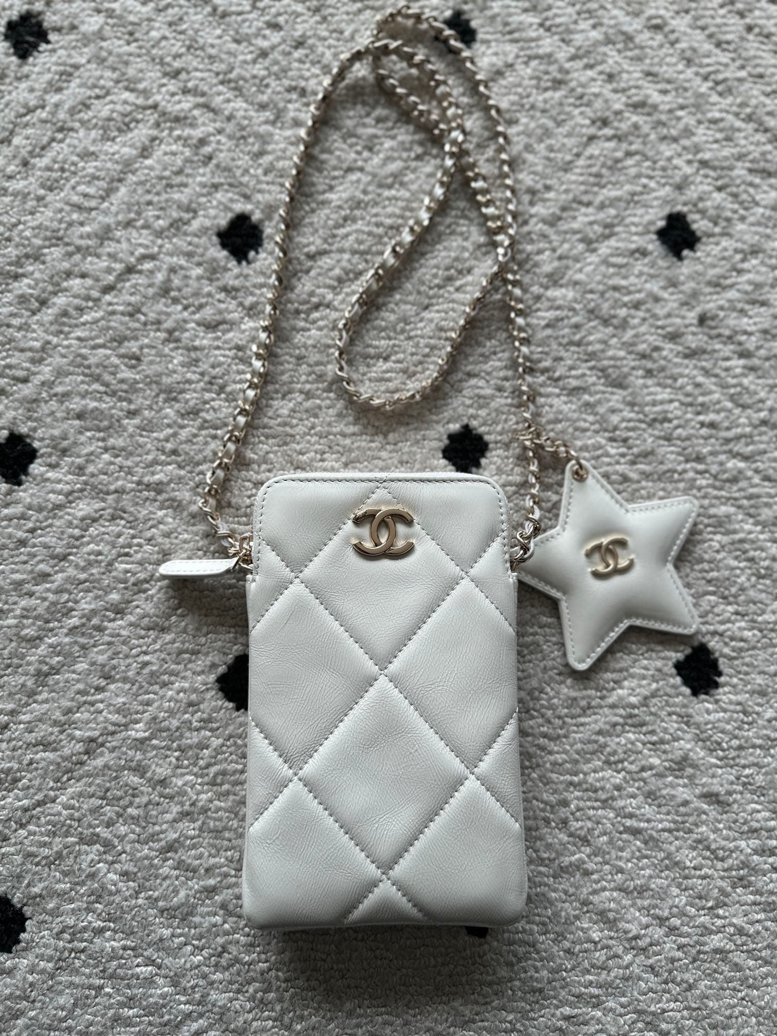 Chanel White Accessory AP4777