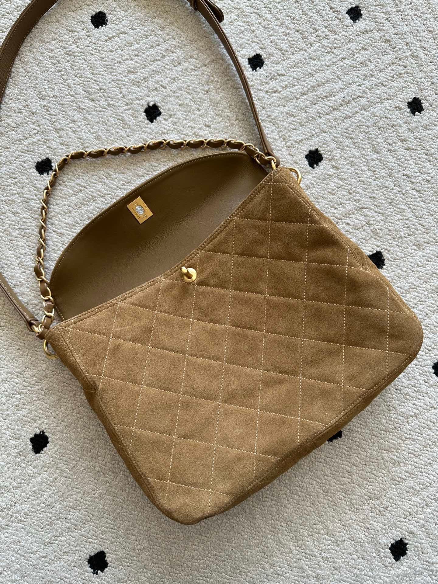 Chanel Gold Product AS5886