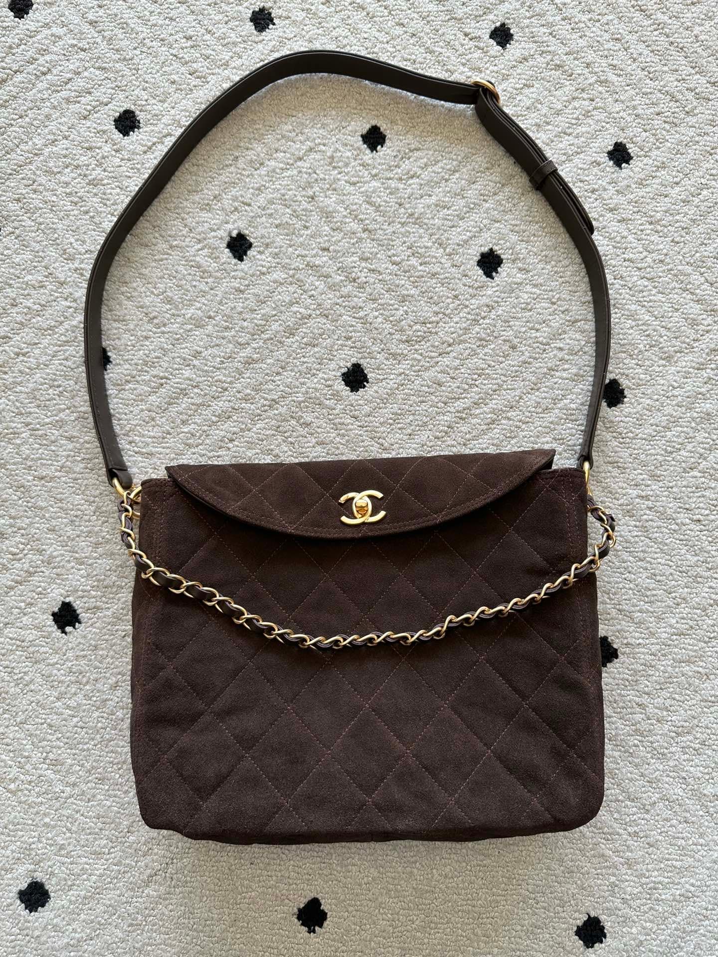 Chanel Gold Accessory AS5886