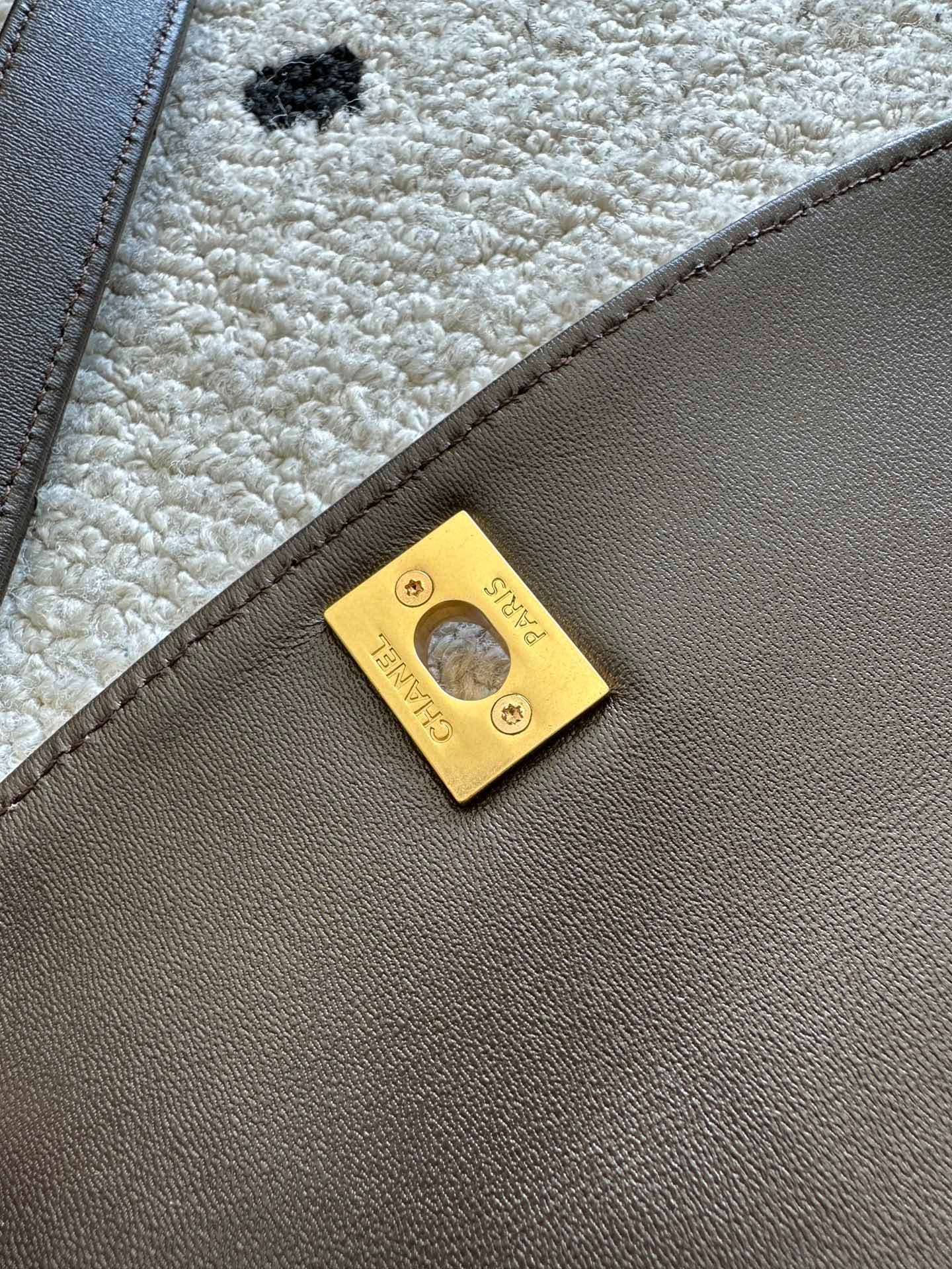 Chanel Gold Product AS5886