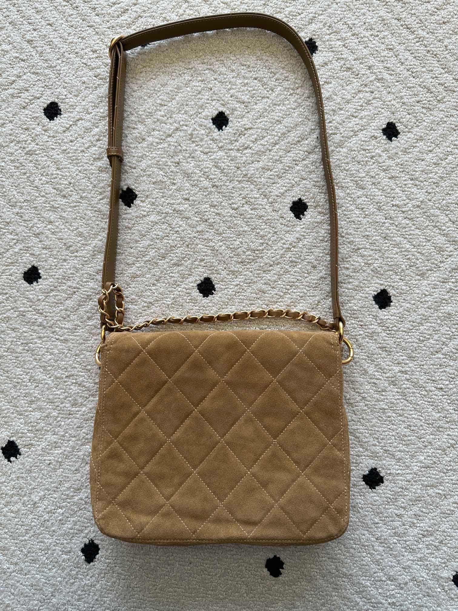Chanel Gold Product AS5885