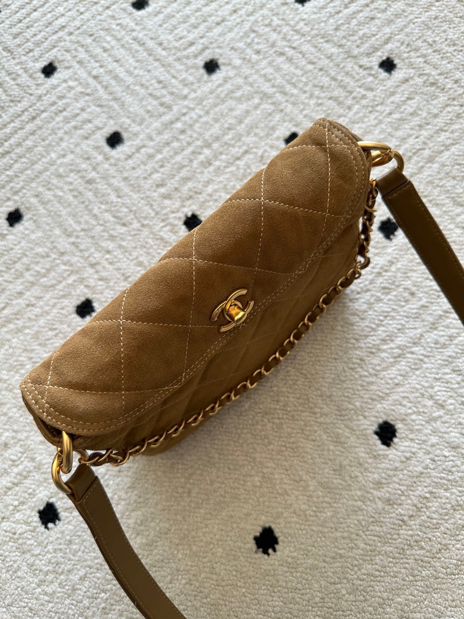 Chanel Gold Product AS5885