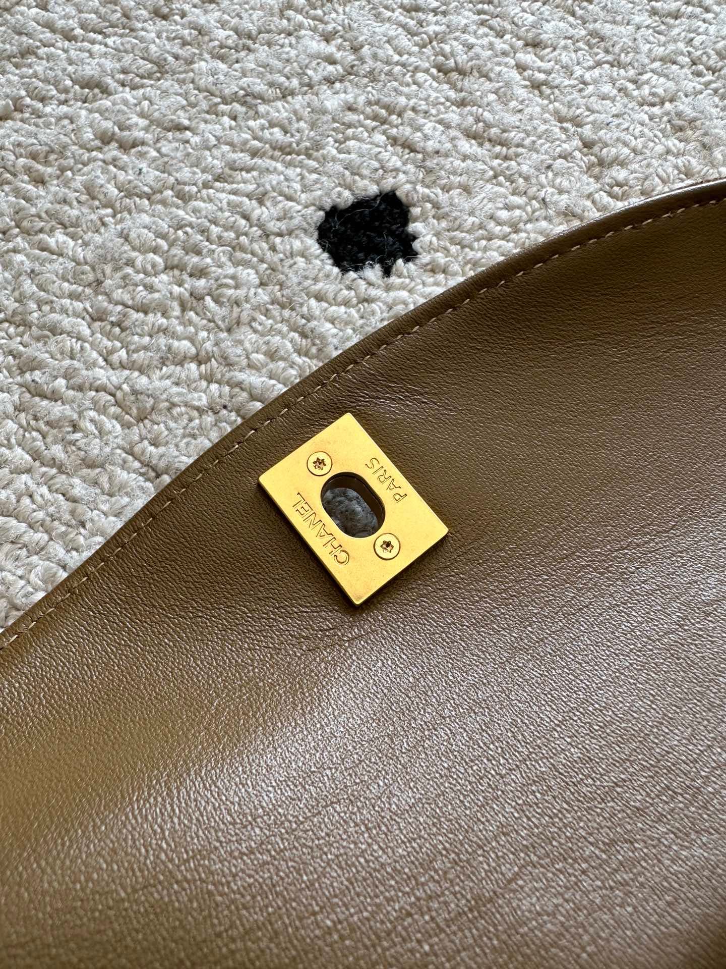 Chanel Gold Product AS5885