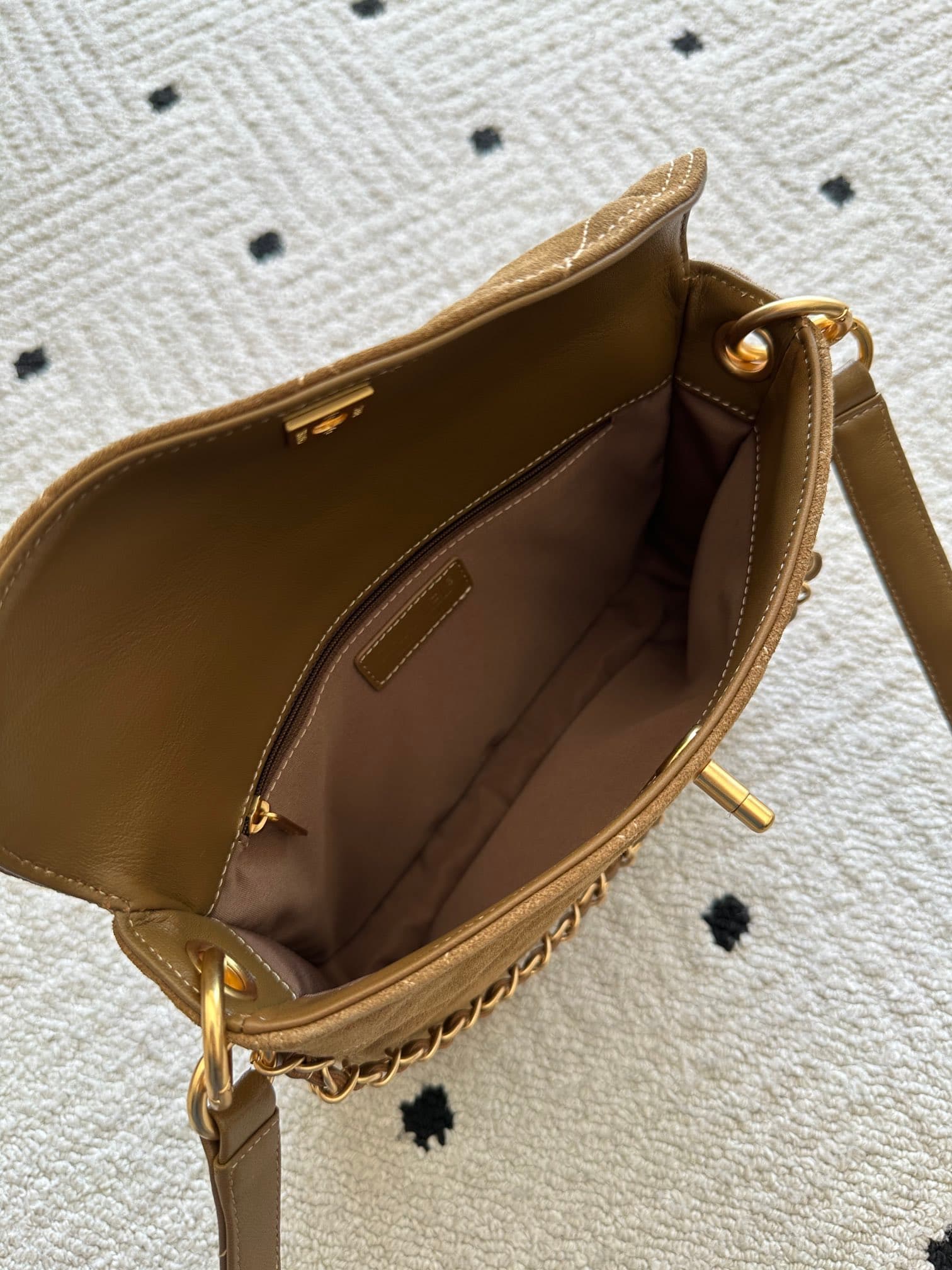 Chanel Gold Product AS5885
