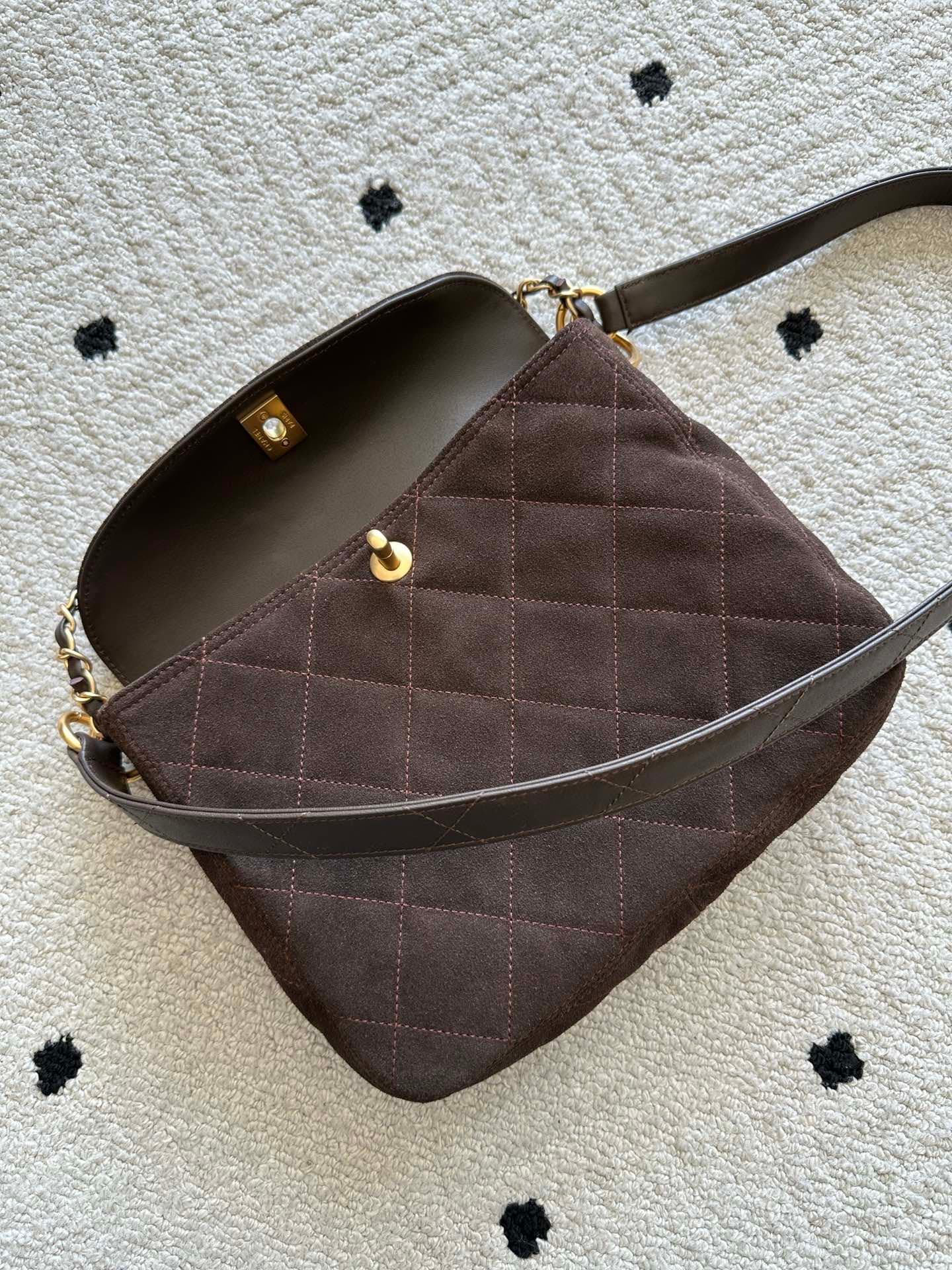 Chanel Gold Product AS5885