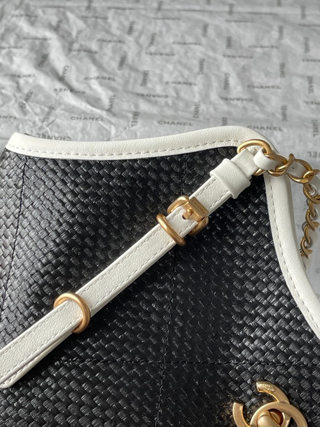 Chanel Tote Bag AS6015