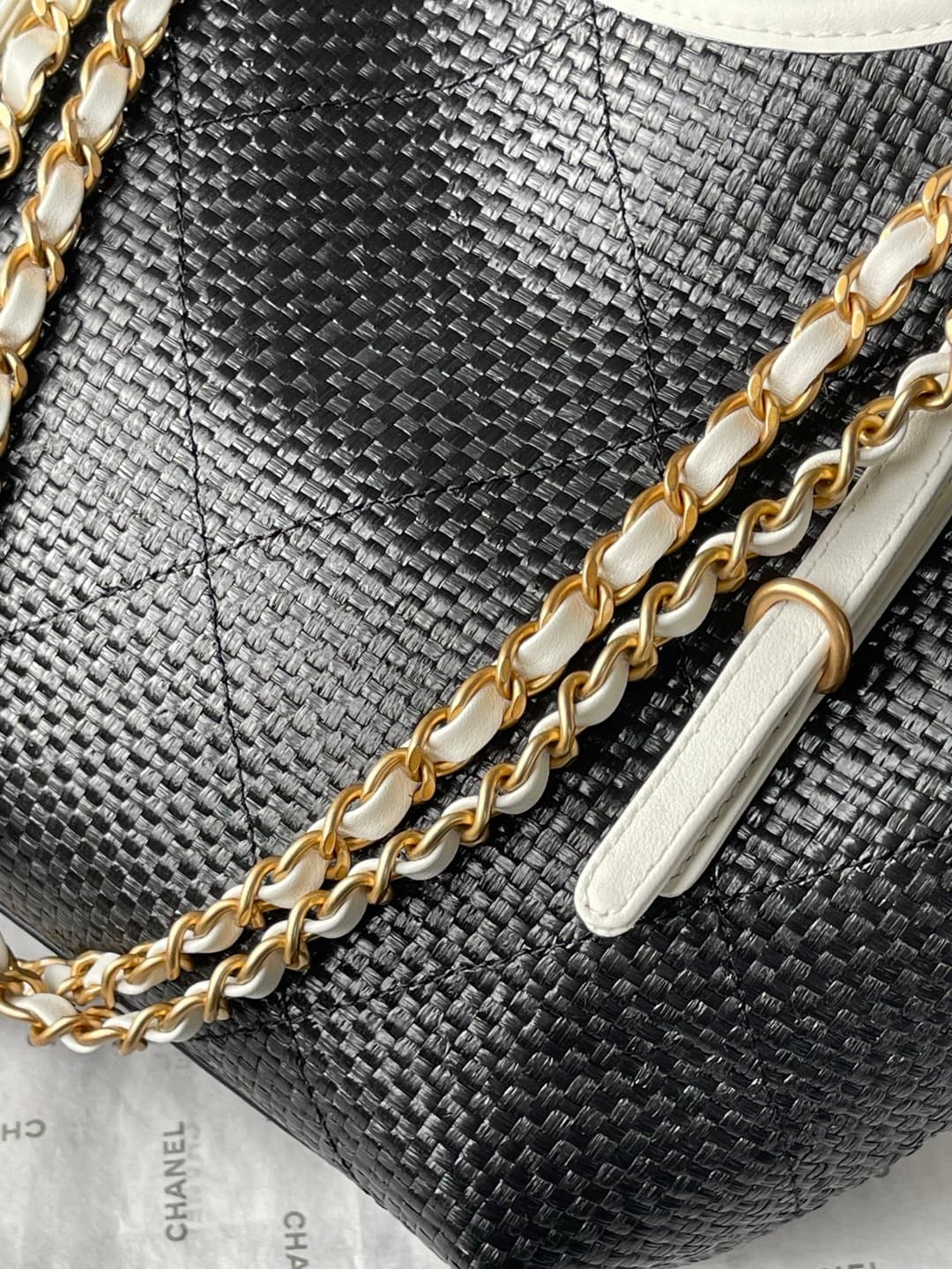 Chanel Tote Bag AS6015