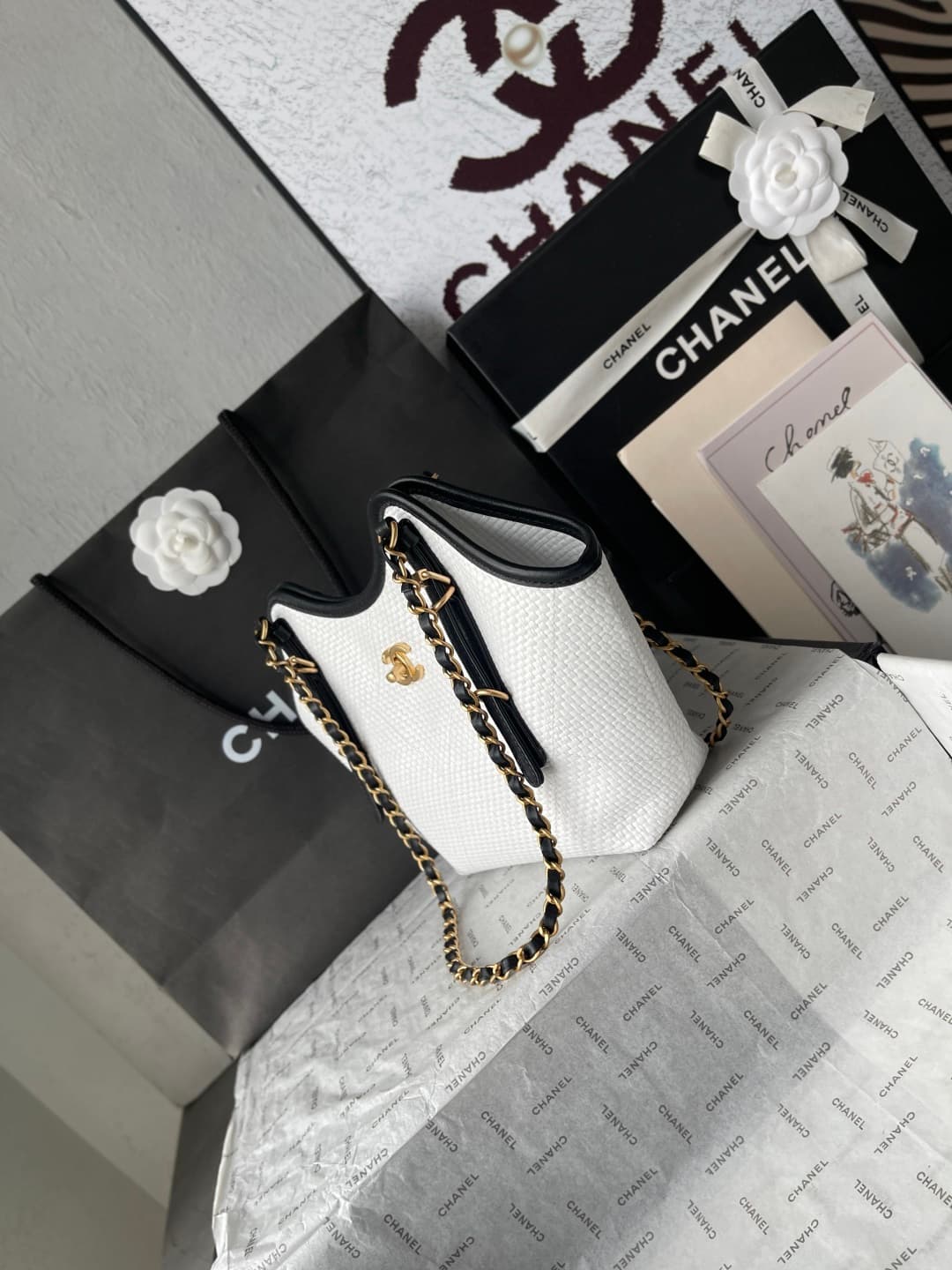 Chanel Tote Bag AS6015