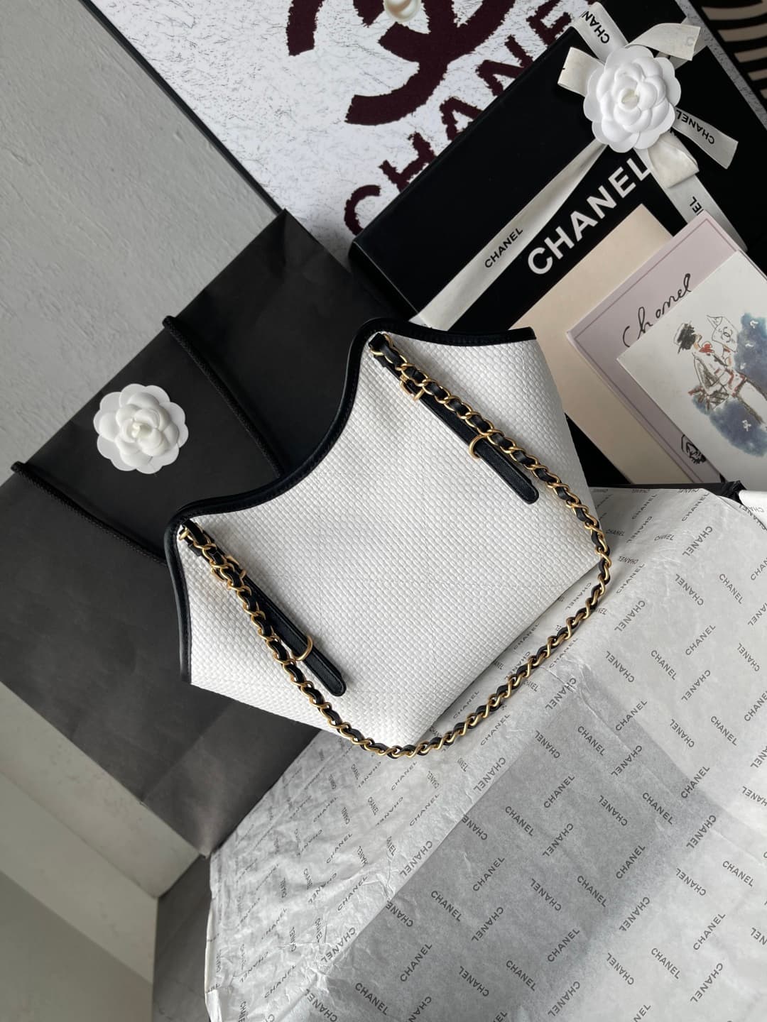 Chanel Tote Bag AS6015
