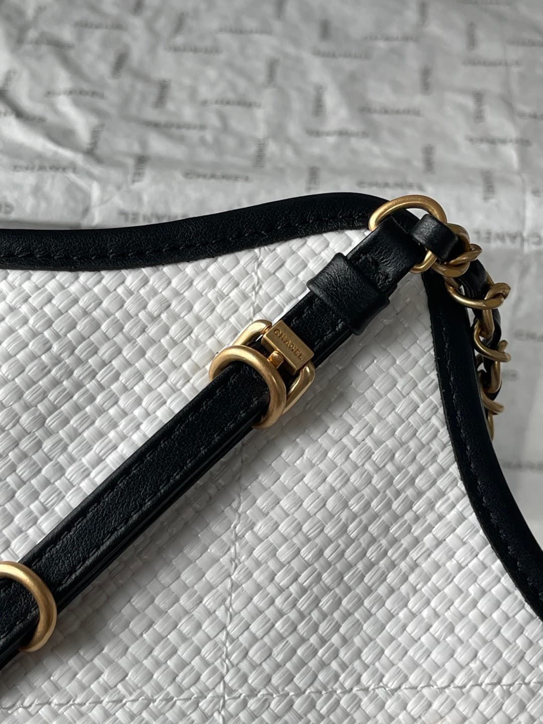 Chanel Tote Bag AS6015