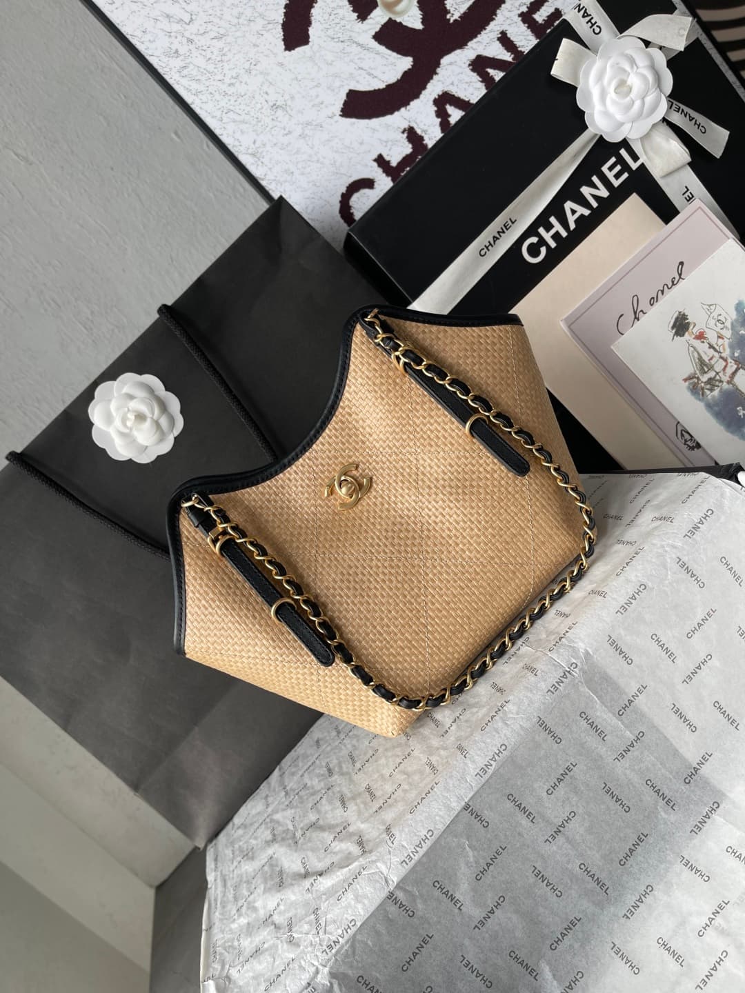Chanel Tote Bag AS6015