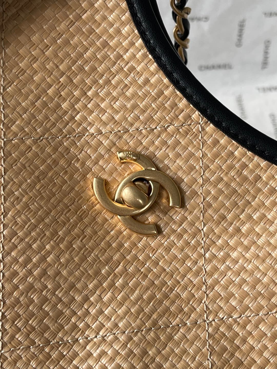 Chanel Tote Bag AS6015