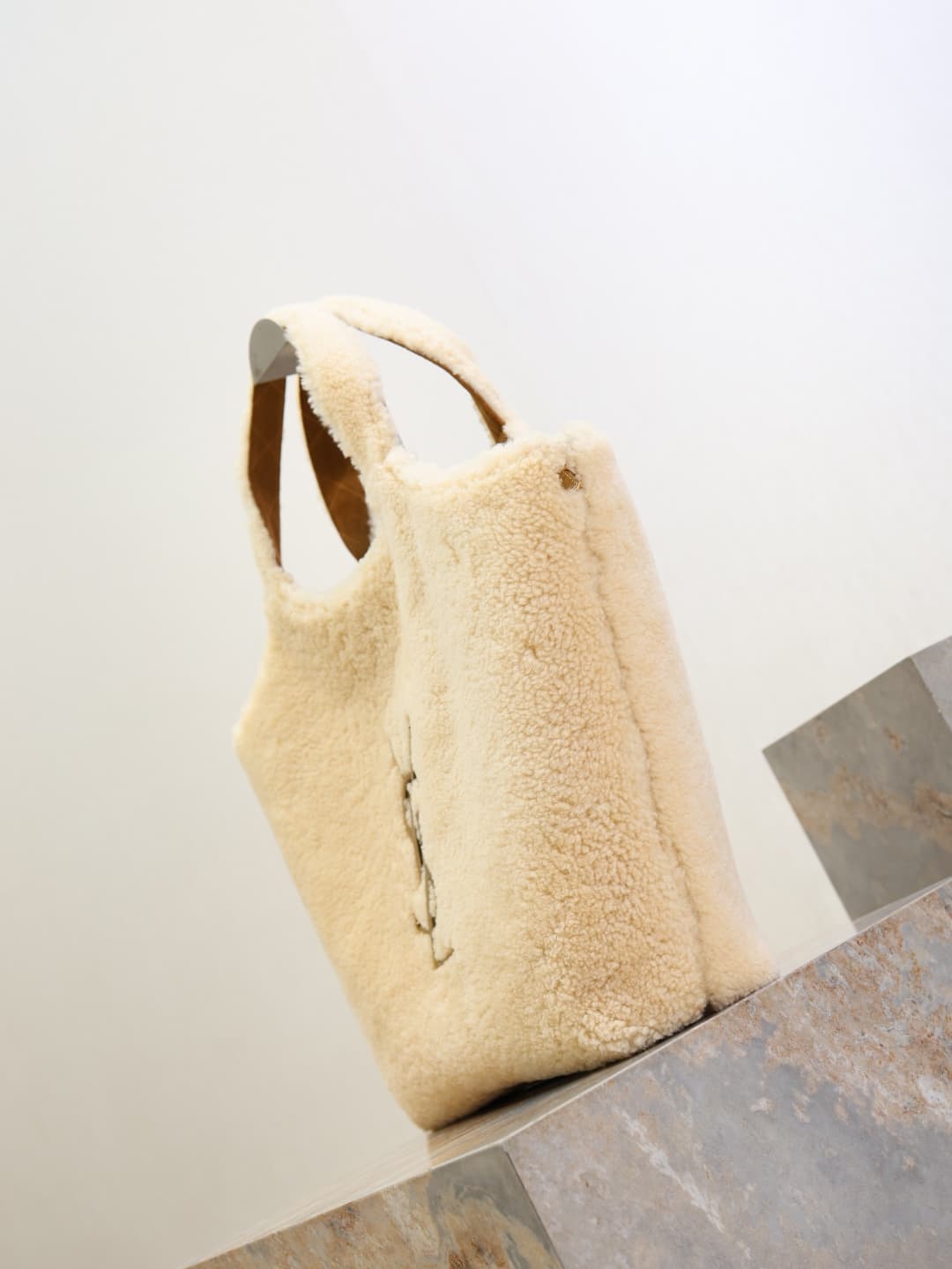 Saint Laurent Cream Large Bag 698651