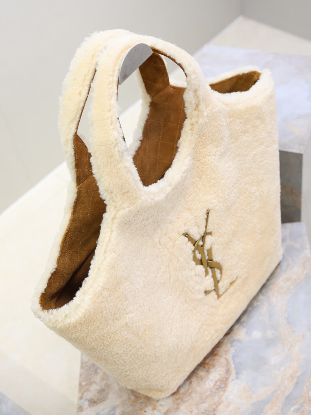 Saint Laurent Cream Large Bag 698651
