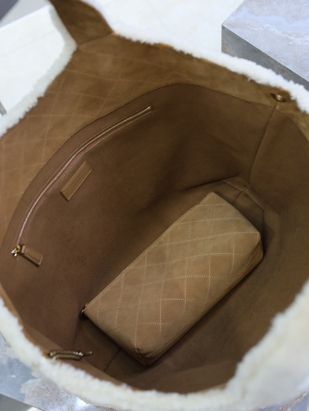 Saint Laurent Cream Large Bag 698651