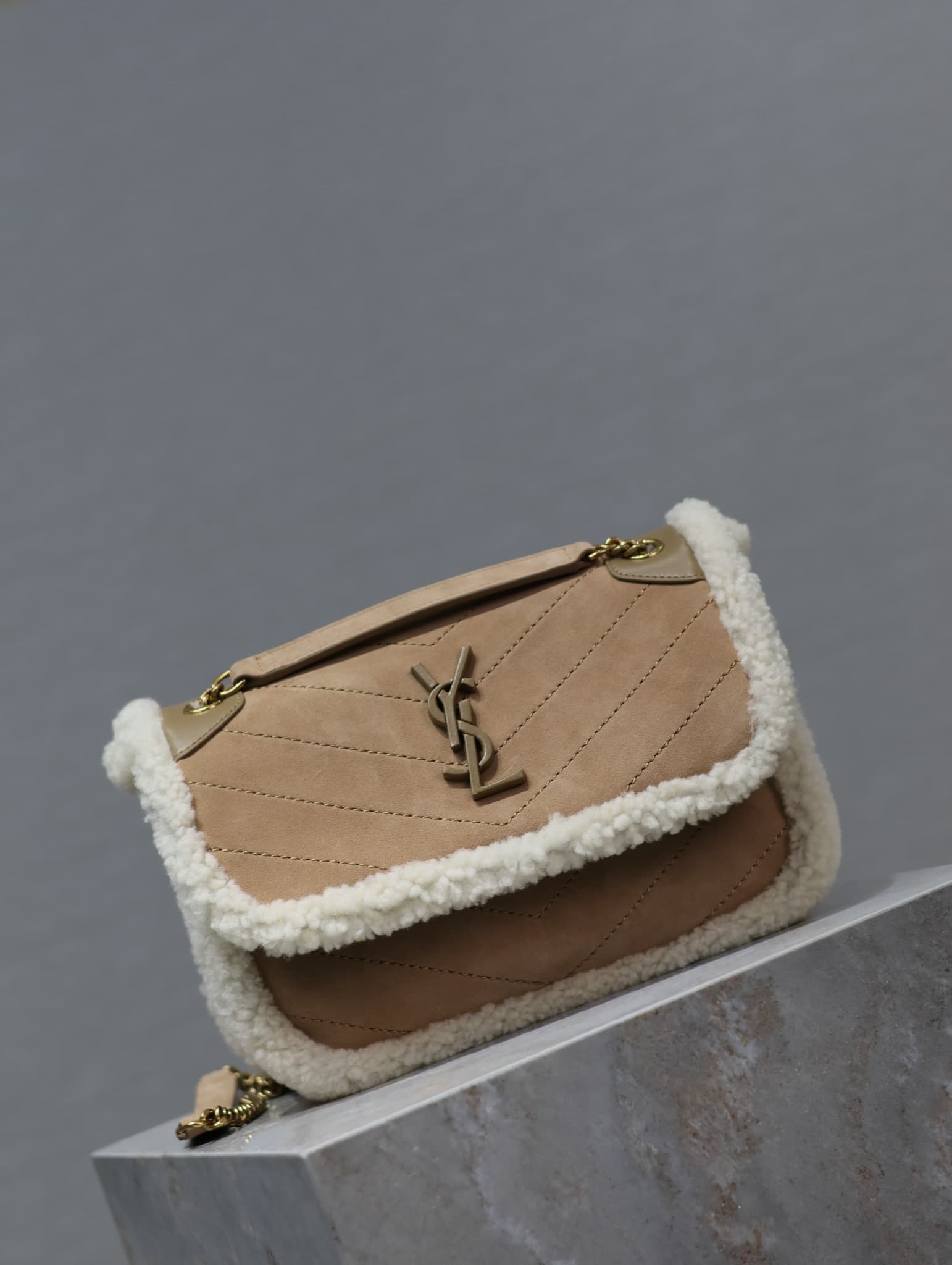Saint Laurent Cream Bag 533037