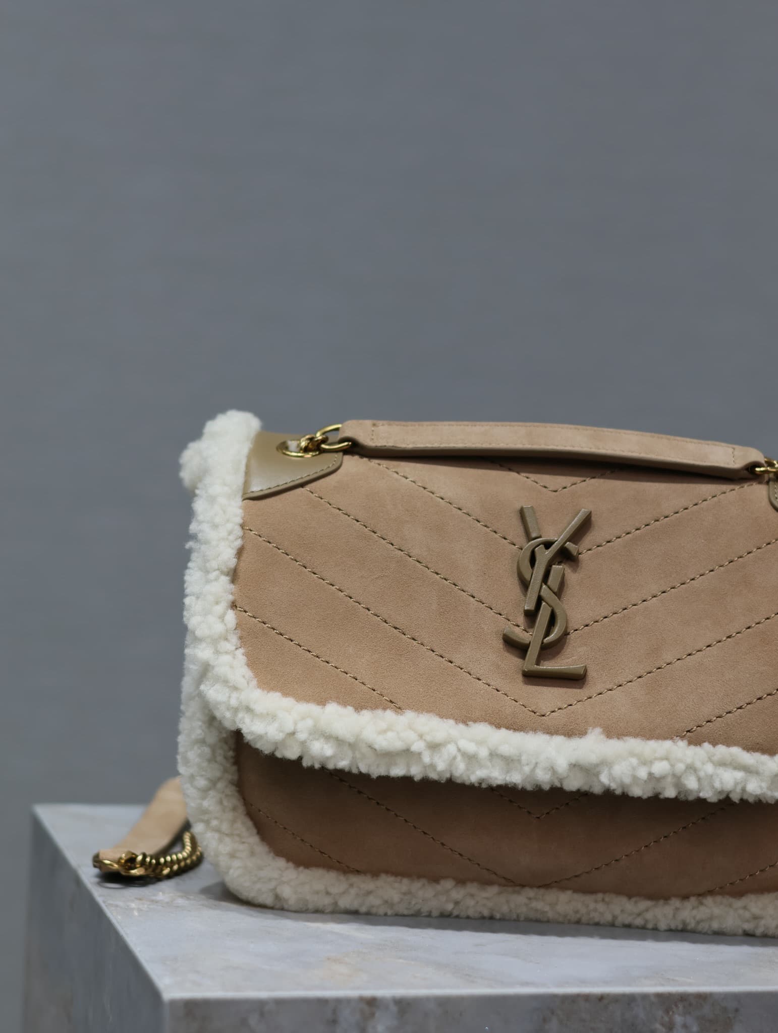 Saint Laurent Cream Bag 533037