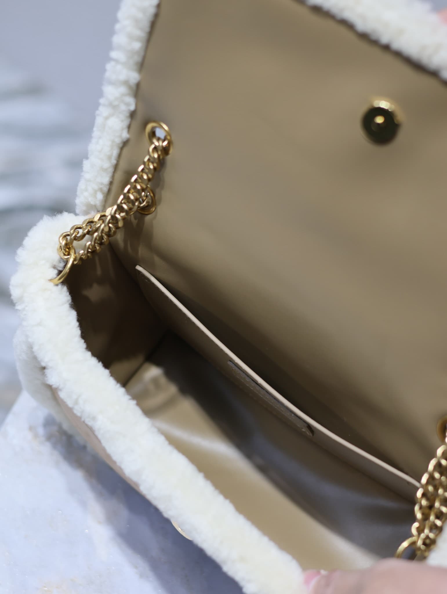 Saint Laurent Cream Bag 533037