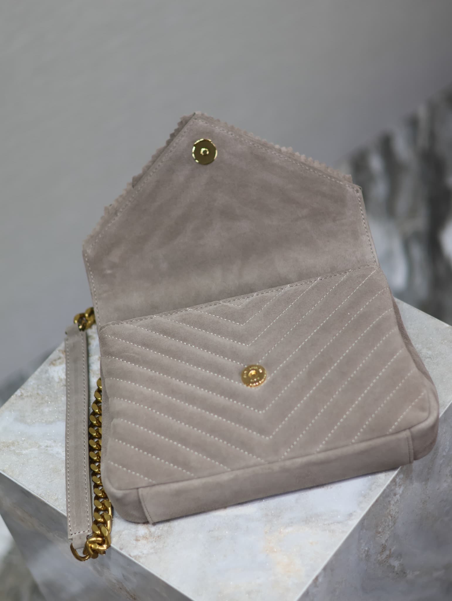 Saint Laurent Grey Bag 392737
