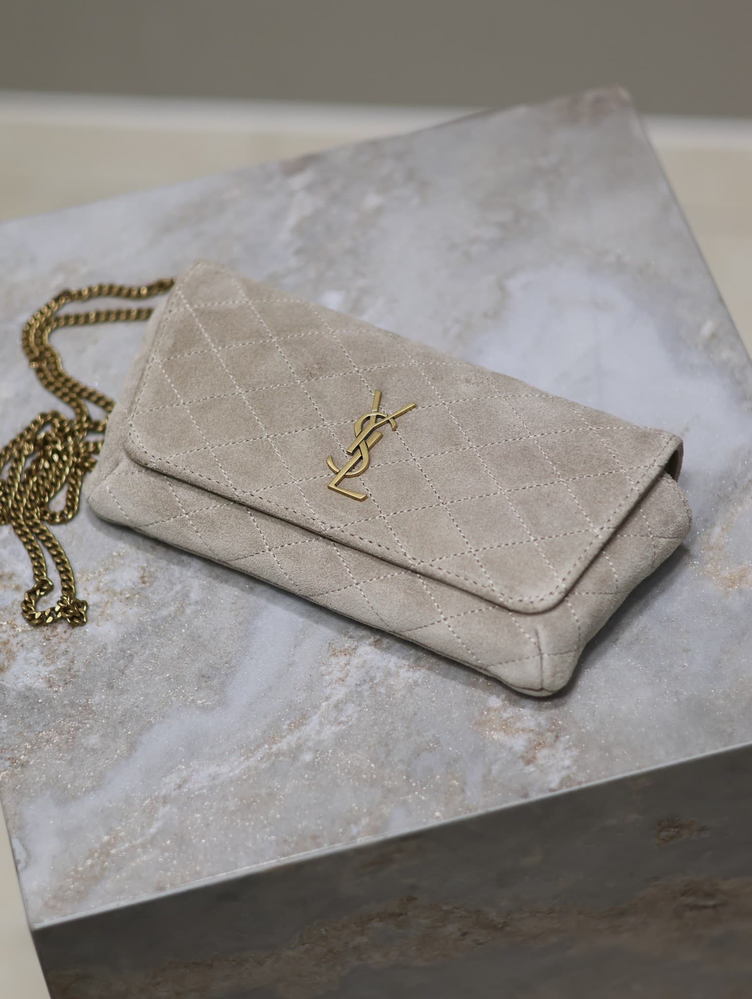 Saint Laurent Gold Pouch 742579