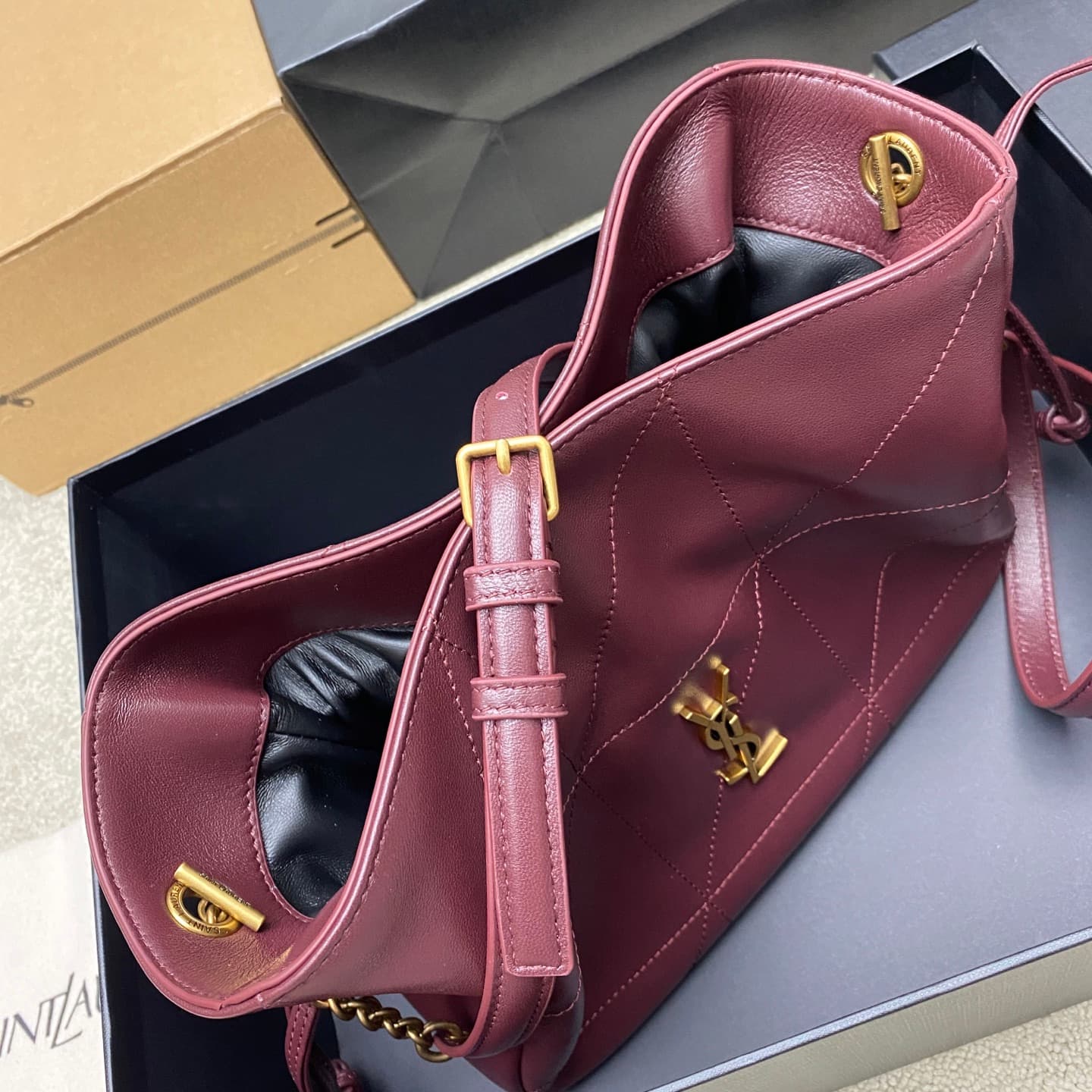 Saint Laurent Red Small Tote Bag 862712