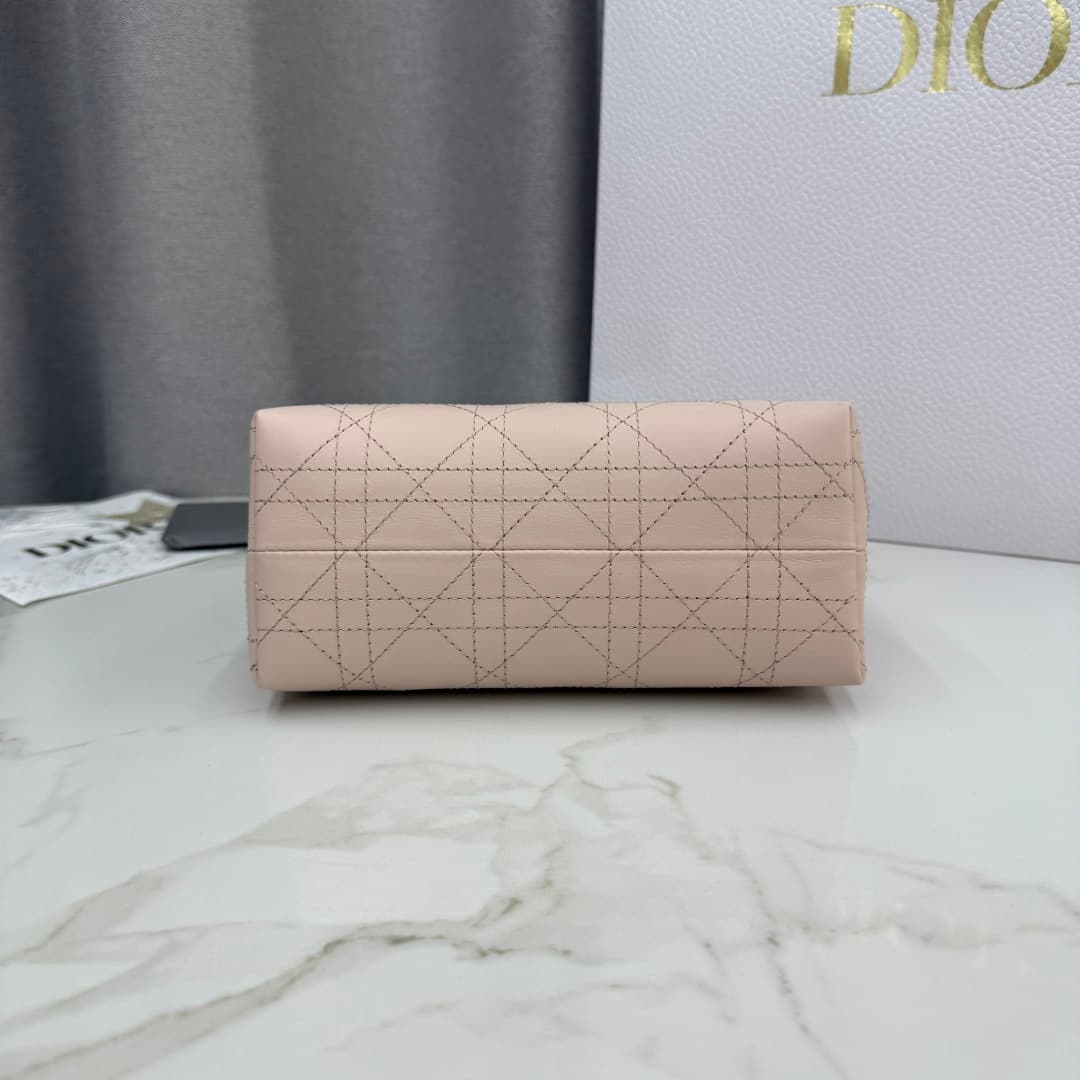 Dior White Mini Crossbody Bag S3123