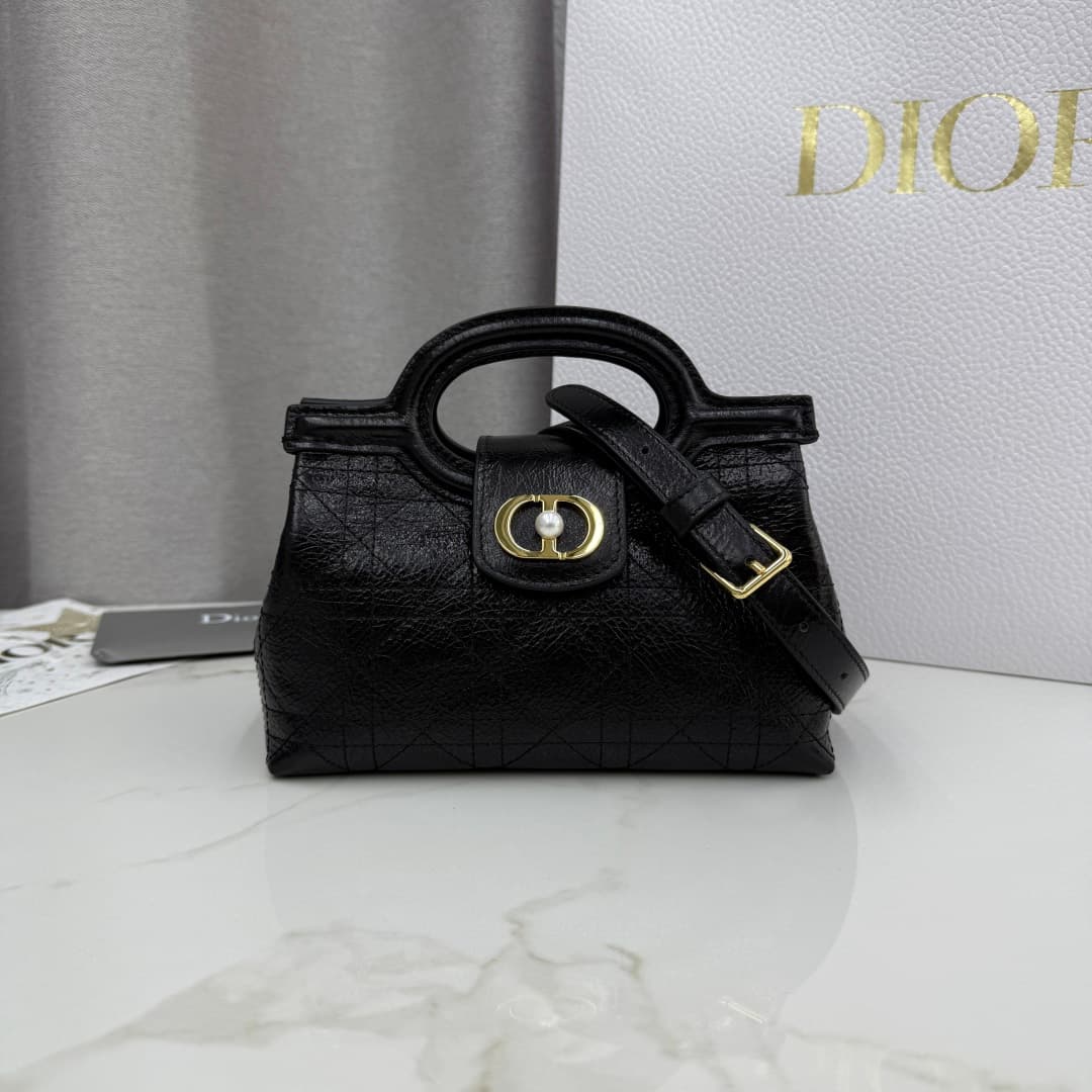 Dior White Bag S3123