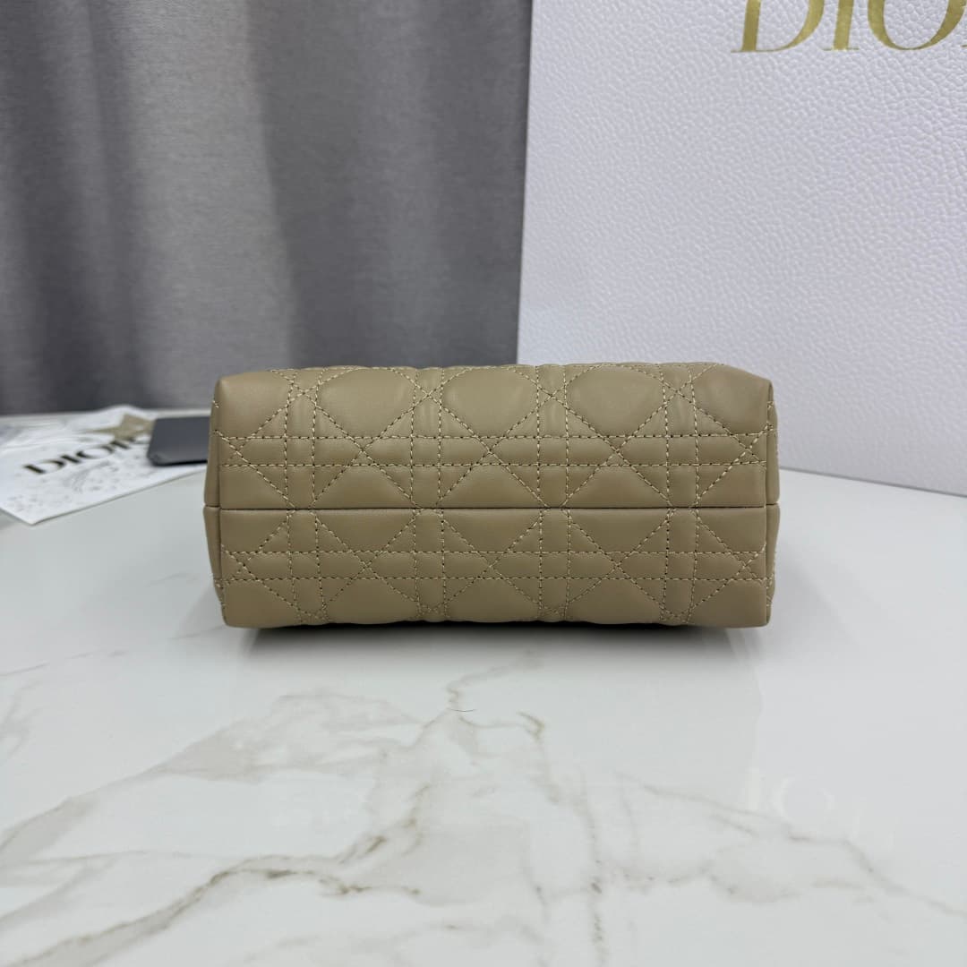 Dior White Mini Crossbody Bag S3123