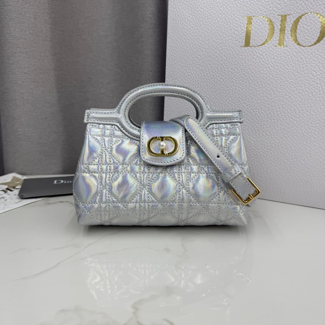 Dior White Bag S3123
