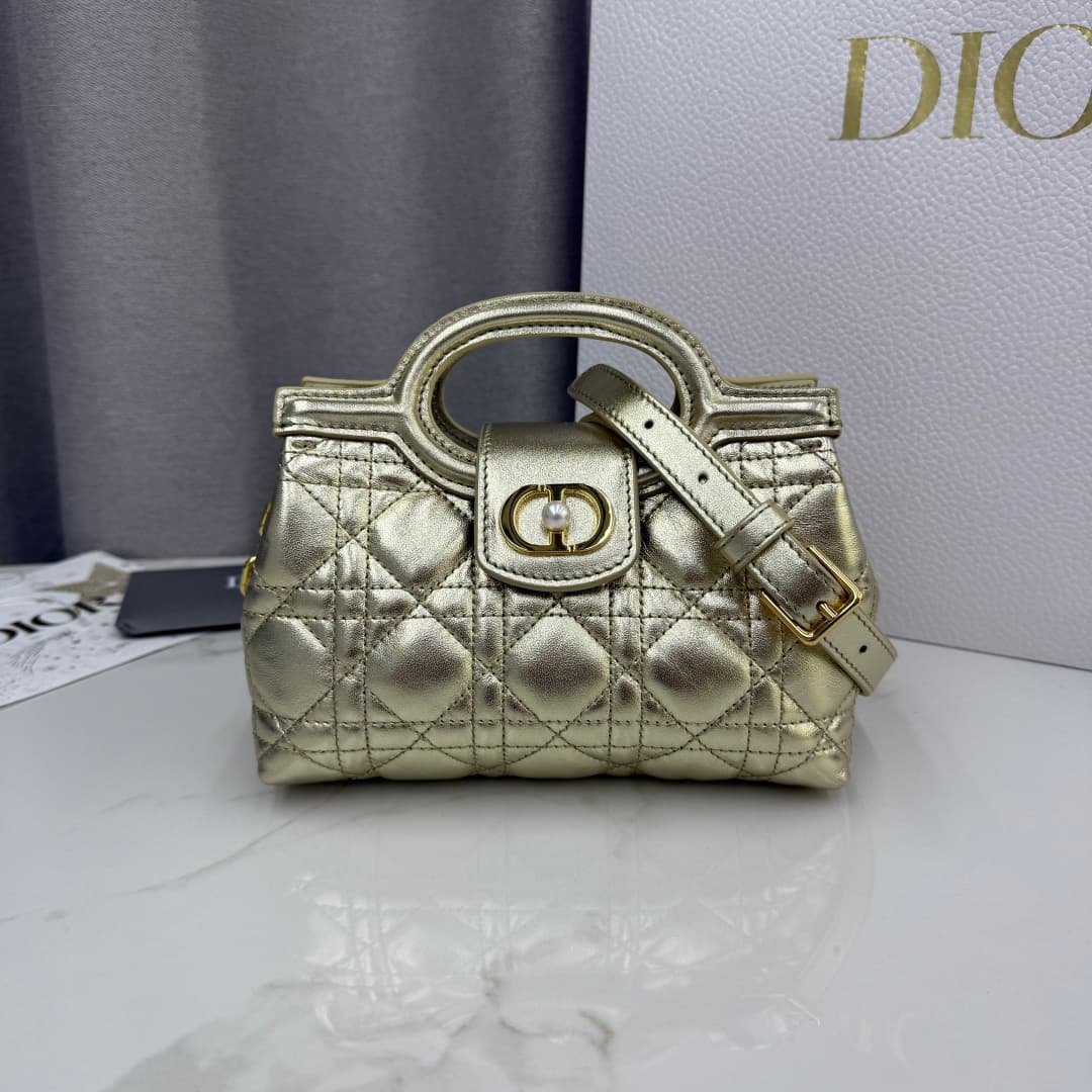 Dior White Bag S3123