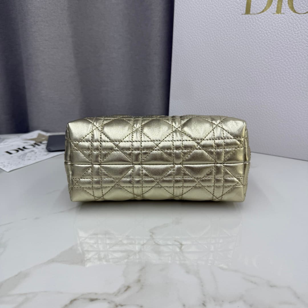 Dior White Mini Crossbody Bag S3123