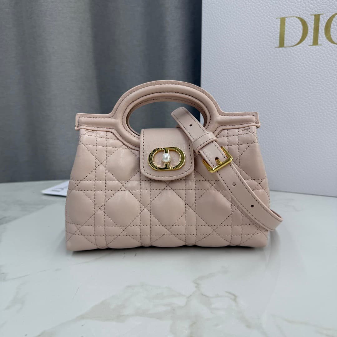 Dior White Bag S3123