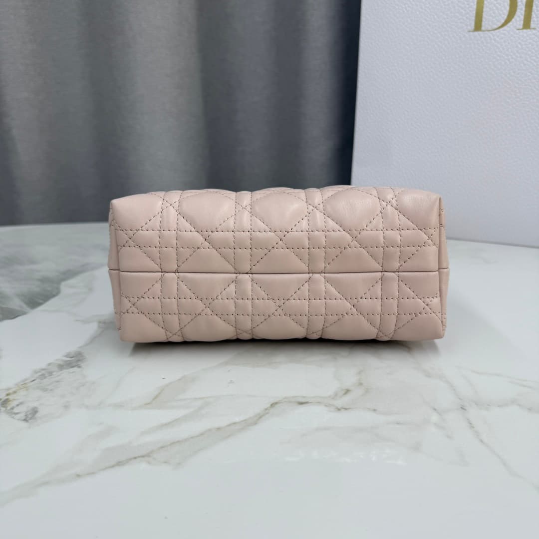 Dior White Mini Crossbody Bag S3123
