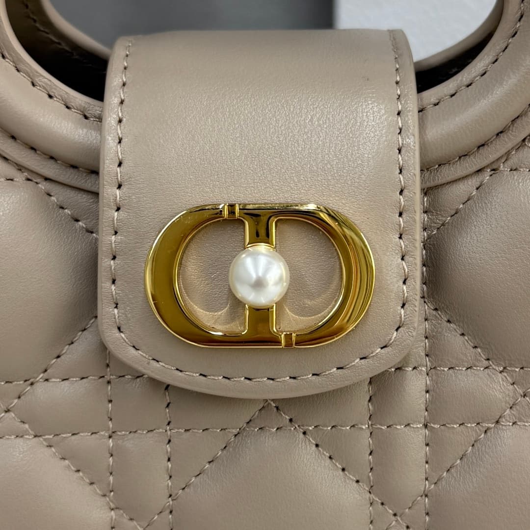 Dior White Mini Crossbody Bag S3123