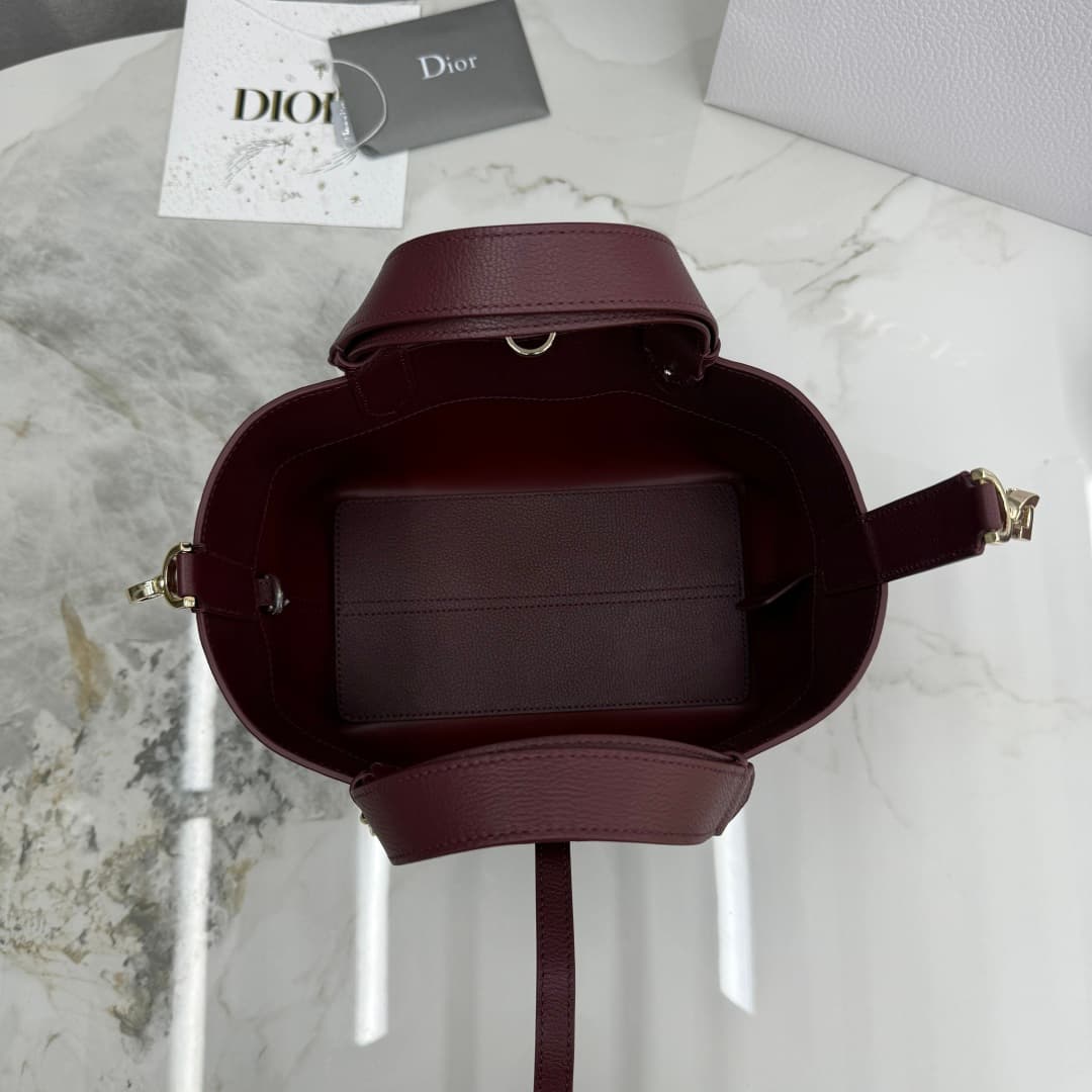 Dior Red Small Product M2822