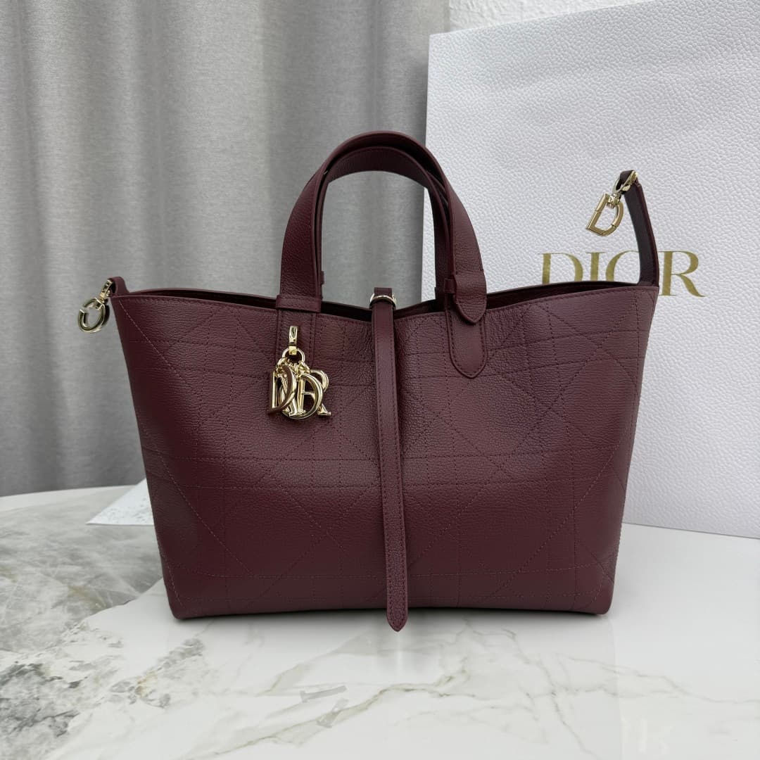 Dior Red Wallet M2821