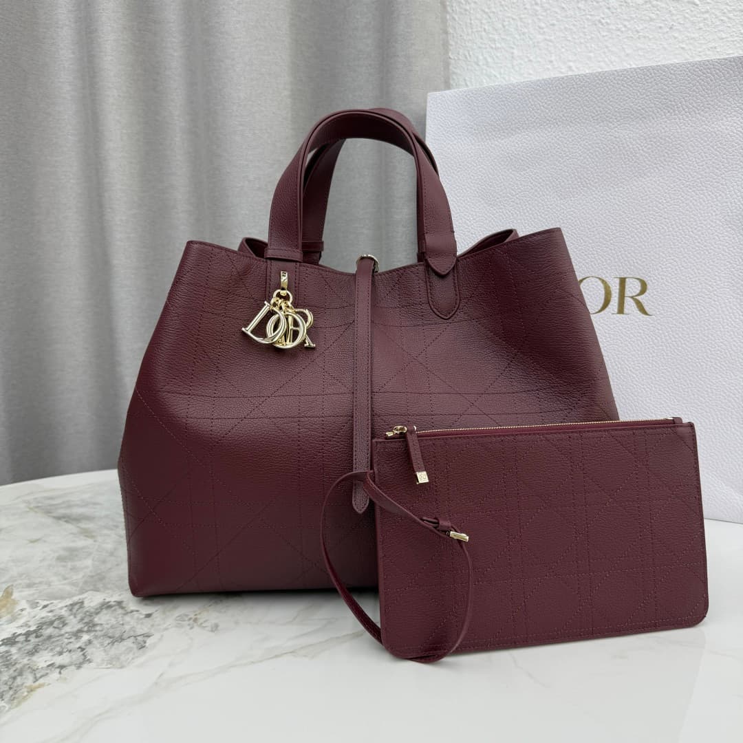Dior Red Large Wallet M2820
