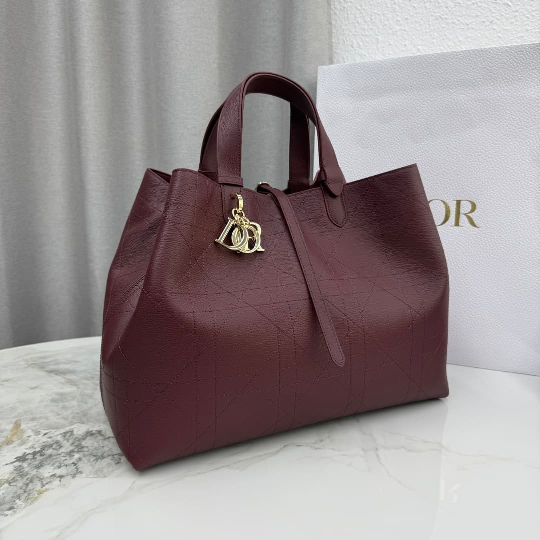 Dior Red Large Wallet M2820