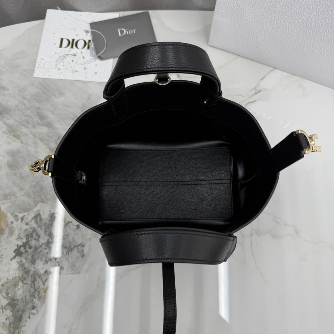 Dior Black Small Product M2822
