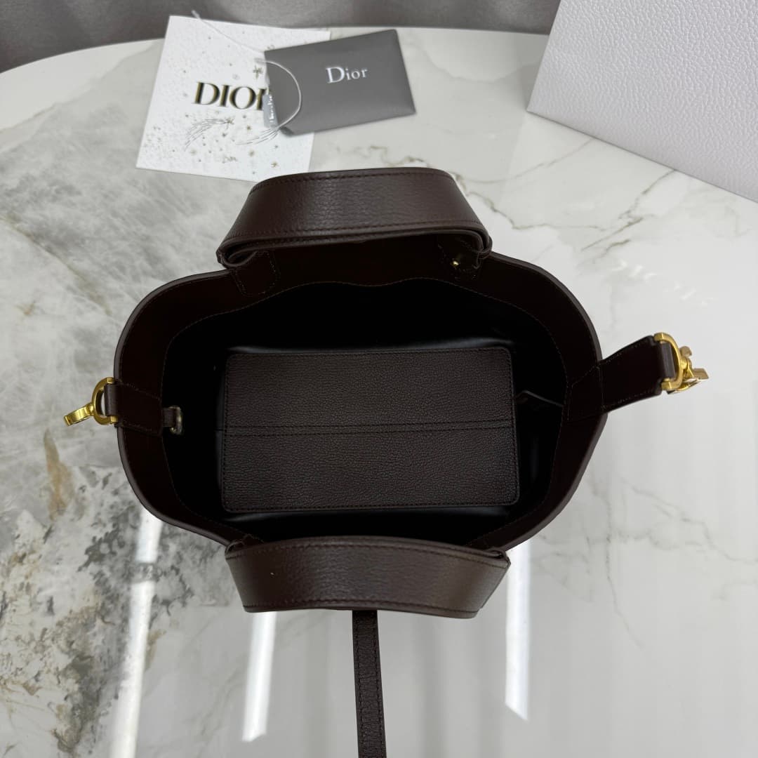 Dior Brown Small Product M2822
