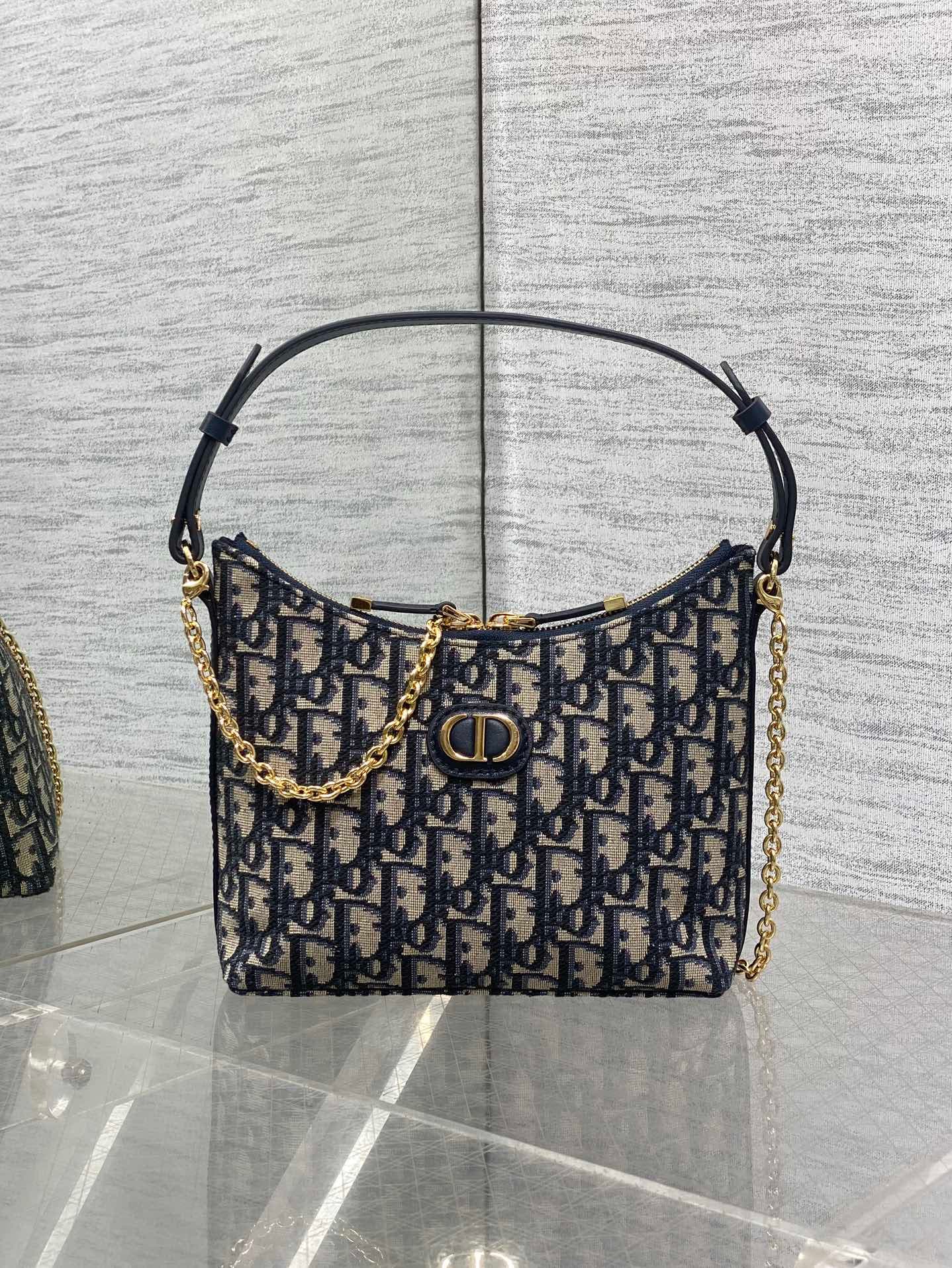 Dior Pouch 5562