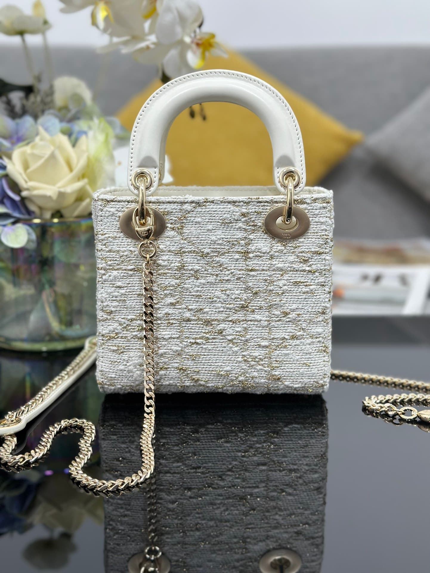 Dior White Mini Crossbody Bag M0505