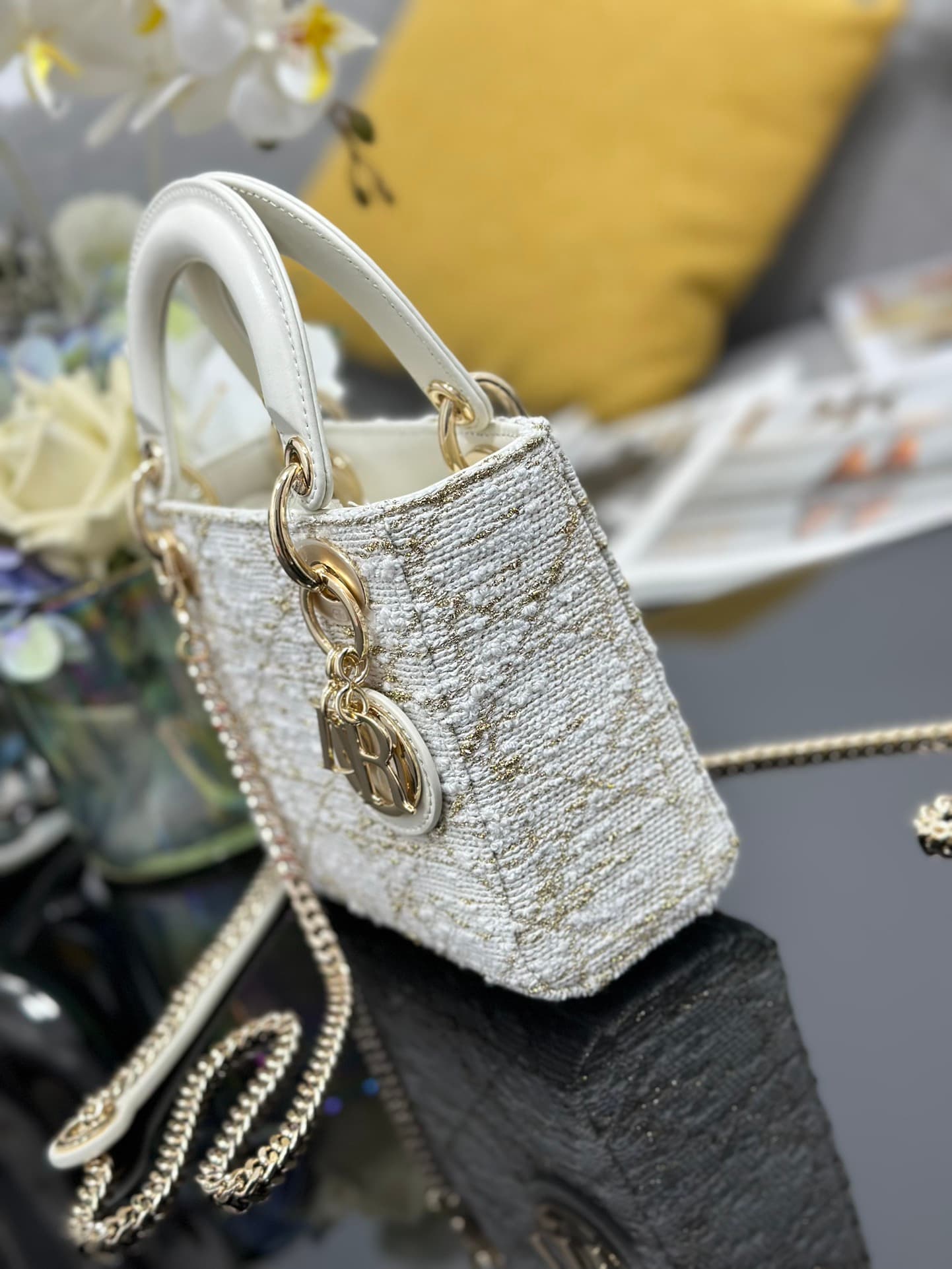 Dior White Mini Crossbody Bag M0505