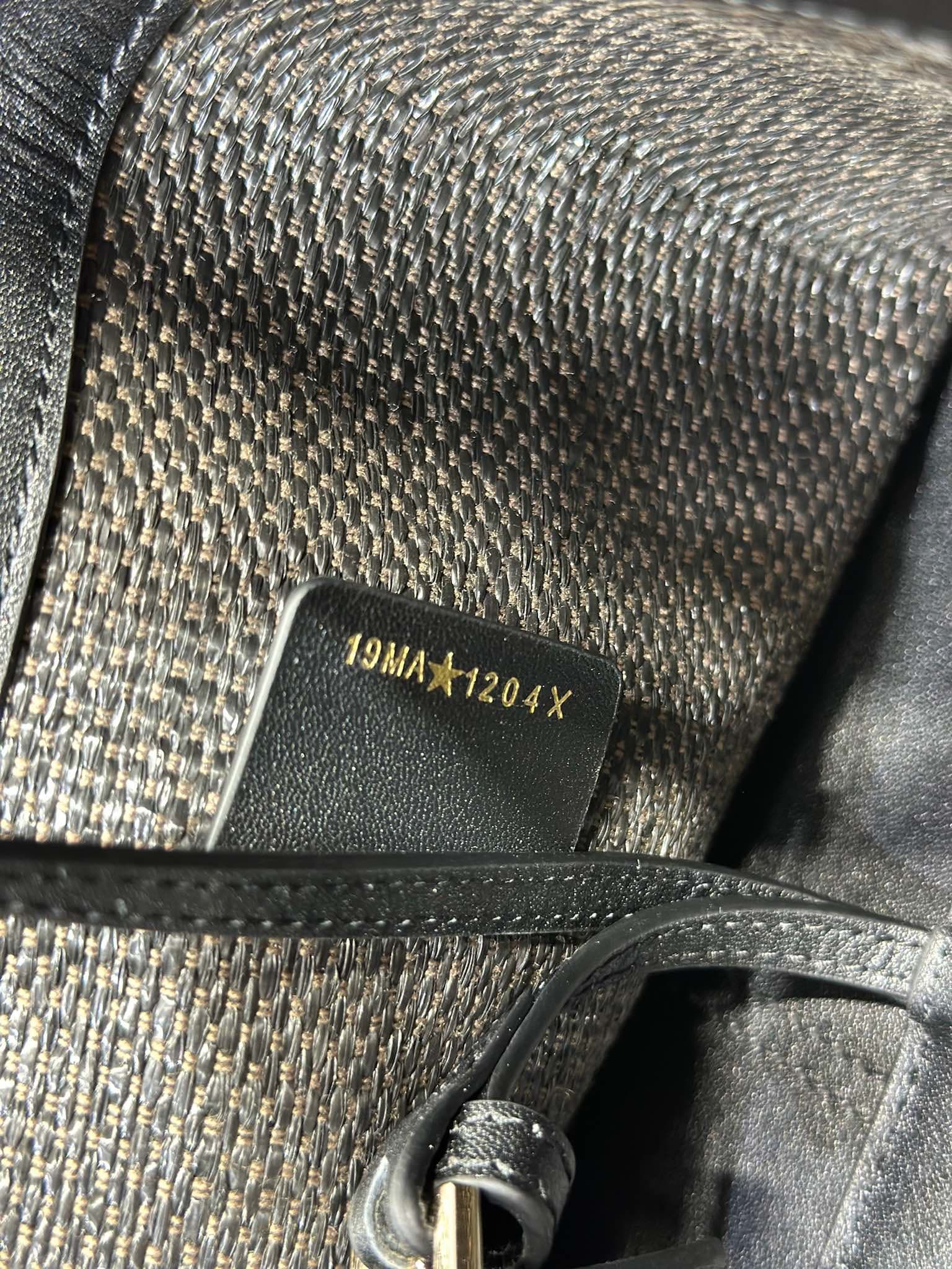 Dior Black Medium Product 1188