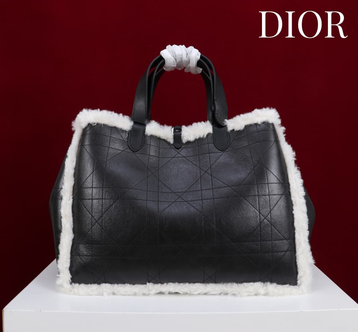 Dior Black Large Product 1188