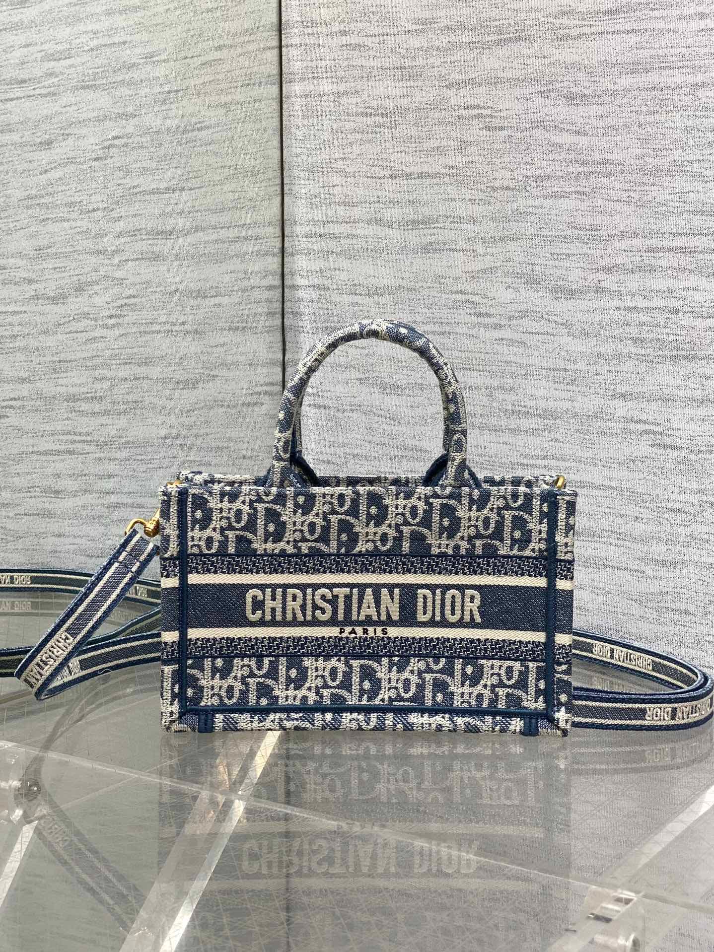 Dior White Mini Tote Bag 9024