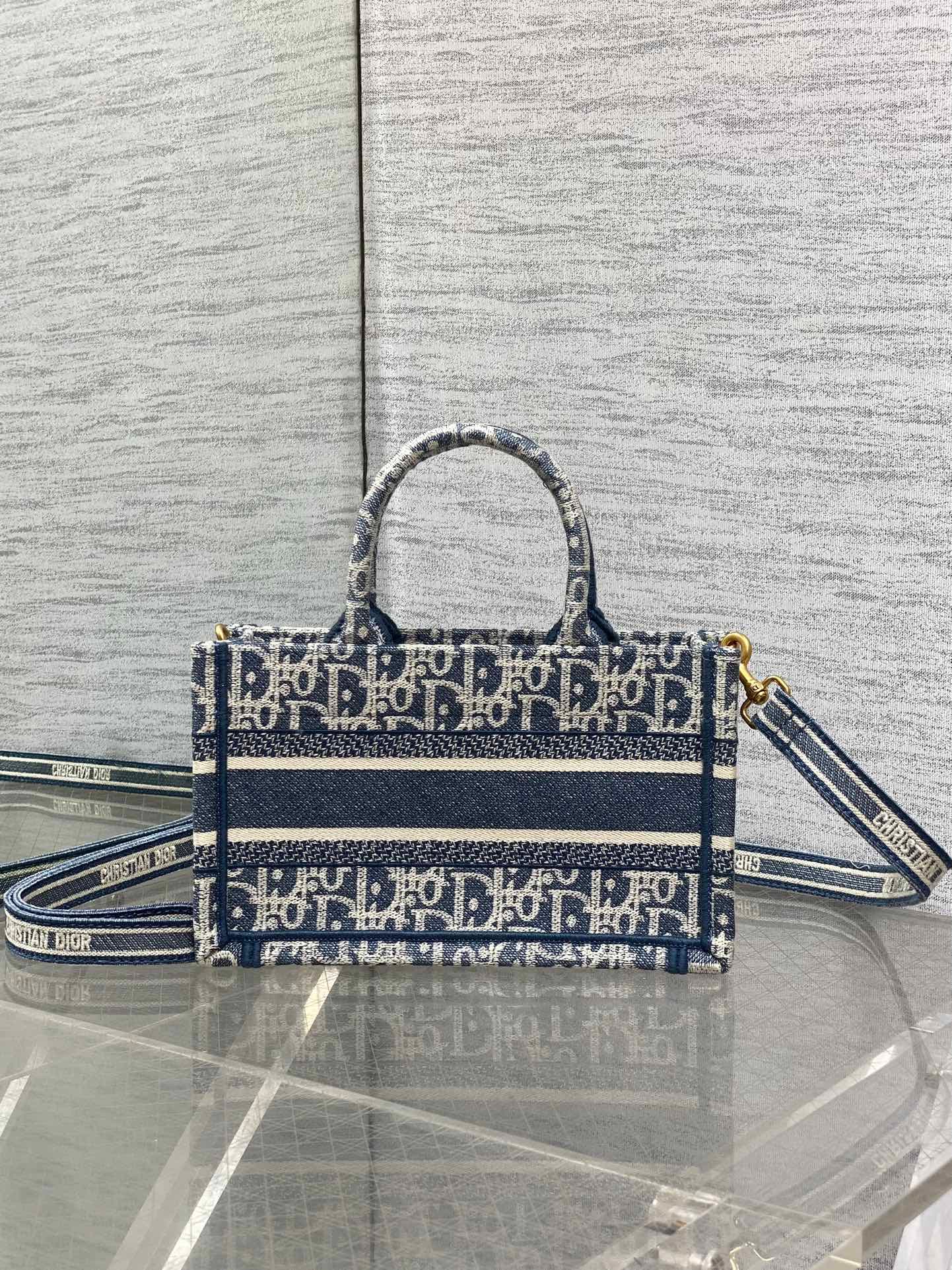 Dior White Mini Tote Bag 9024