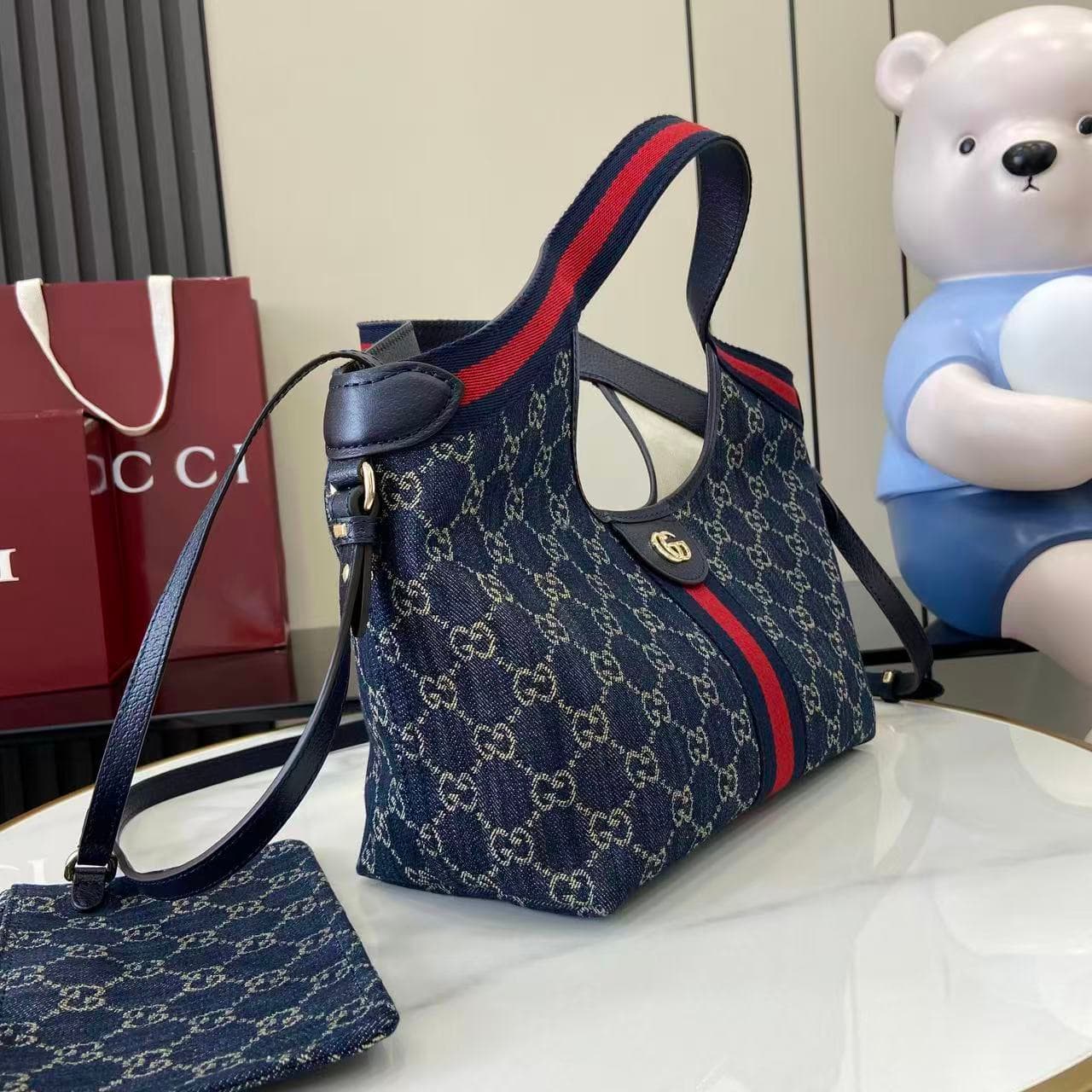 Gucci Small Tote Bag 860845