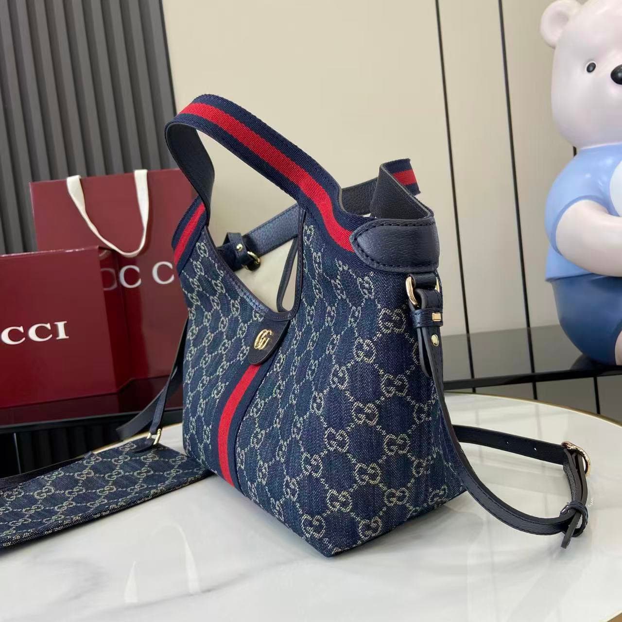 Gucci Small Tote Bag 860845