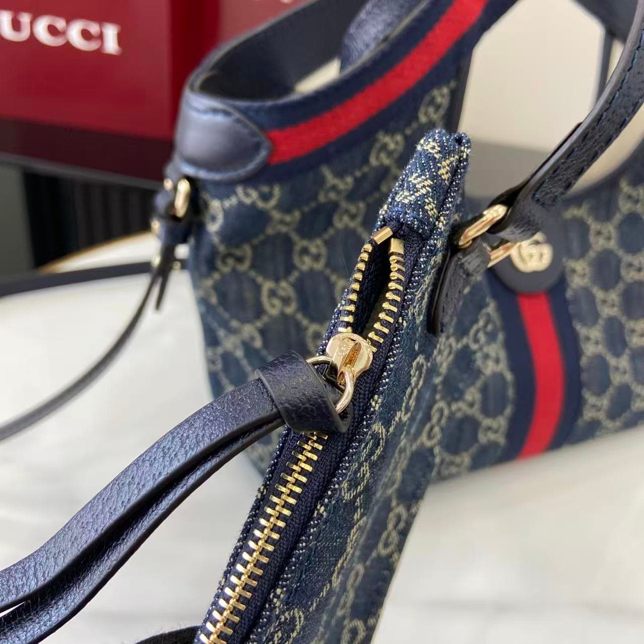 Gucci Small Tote Bag 860845